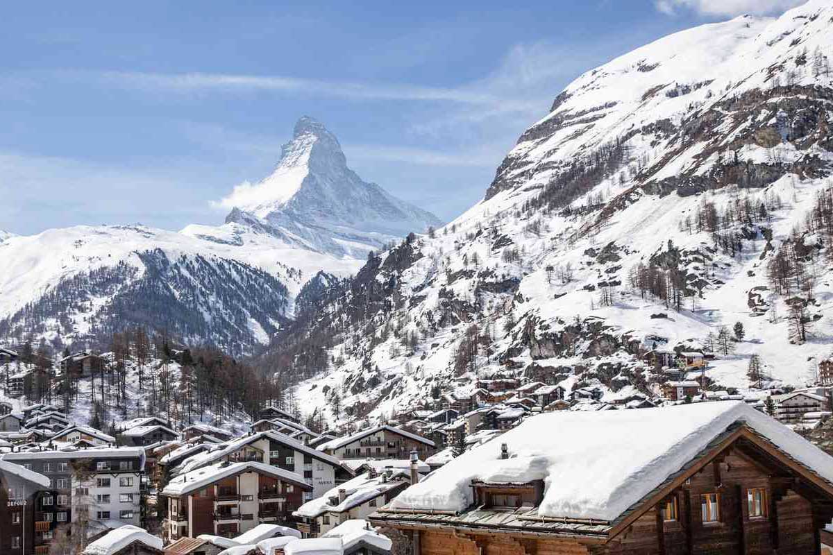 Céder son entreprise avant ou après expatriation : quelle chronologie fiscale choisir ?