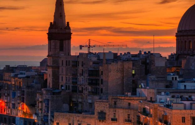 Statut MRP à Malte : conditions, fiscalité et durée de présence pour sécuriser sa résidence