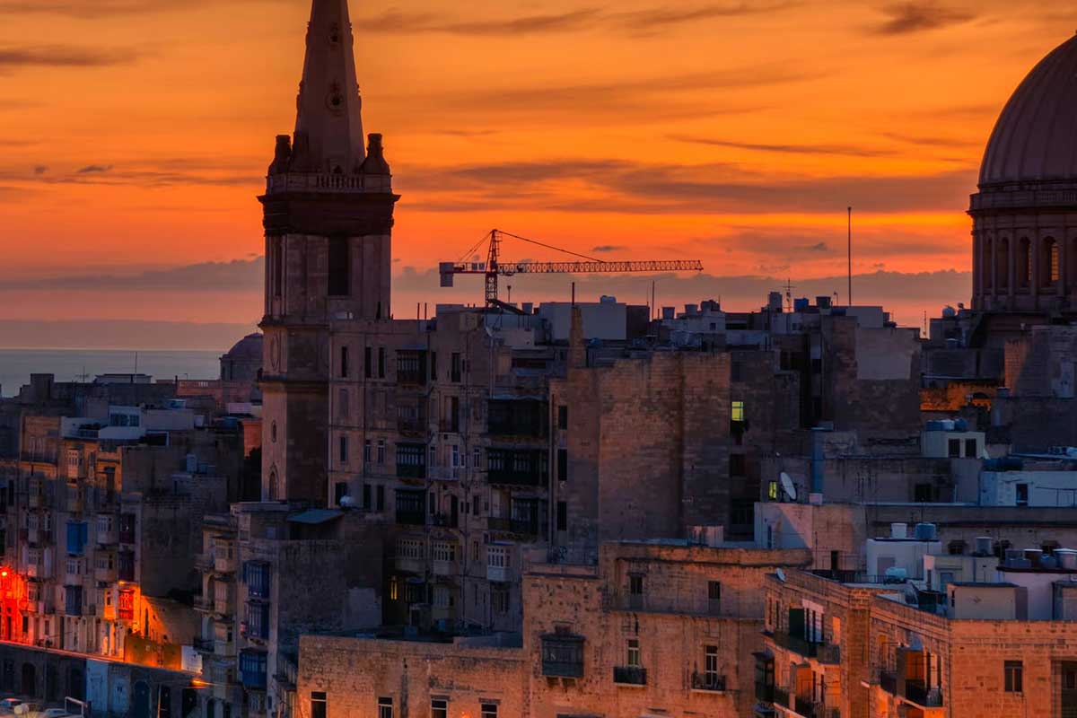 Statut MRP à Malte : conditions, fiscalité et durée de présence pour sécuriser sa résidence